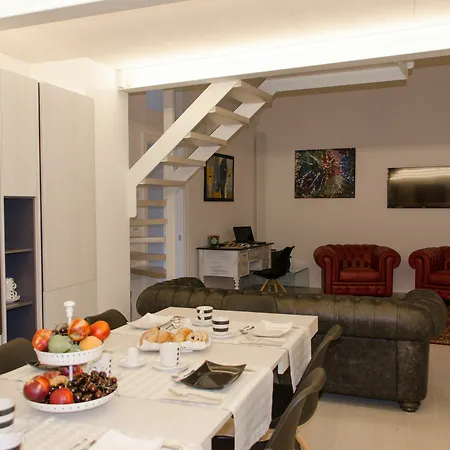 La Finestra Sul Convitto Bed and breakfast 3*