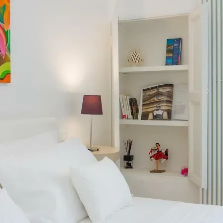 La Finestra Sul Convitto Bed & Breakfast 3*