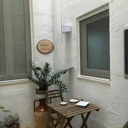 B&B La Finestra Sul Convitto 레체